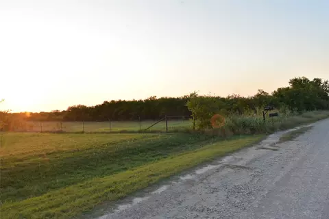 1374 Hoff Rd, Windthorst, TX 76389 photo 18