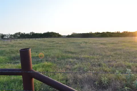 1374 Hoff Rd, Windthorst, TX 76389 photo 13