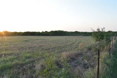 1374 Hoff Rd, Windthorst, TX 76389 photo 15