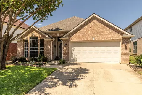 1917 Oak Timber Dr, Bedford, TX 76021