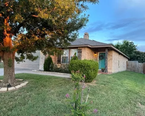 533 Magdalen Ave, Crowley, TX 76036