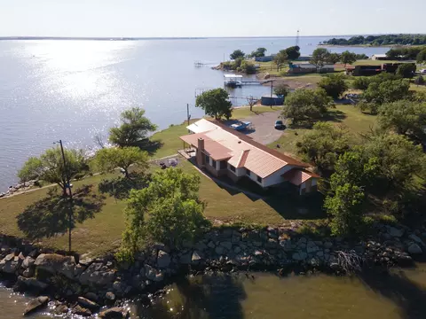 305 Sioux Trl, Henrietta, TX 76365
