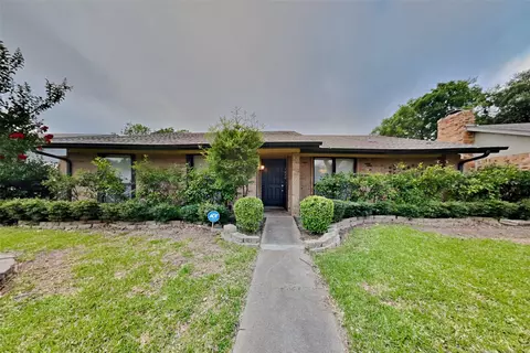 1030 Holland Dr, Garland, TX 75040