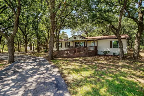 6017 Overbrook Farm Ln, Joshua, TX 76058