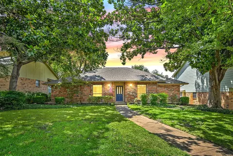 9120 Summer Glen Ln, Dallas, TX 75243