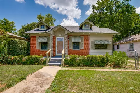 810 S Montclair Ave, Dallas, TX 75208