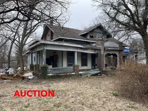310 Main St, Ladonia, TX 75449