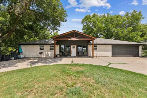 1818 Long Creek Ct, Granbury, TX 76049