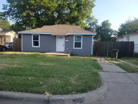 1104 E Shaw St, Fort Worth, TX 76110