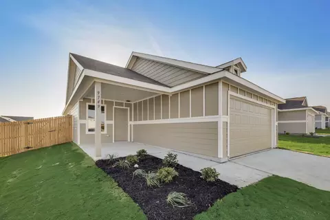 9749 Skyhawk Ave, Fort Worth, TX 76179