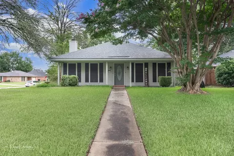 6001 Brookside Cir, Bossier City, LA 71111