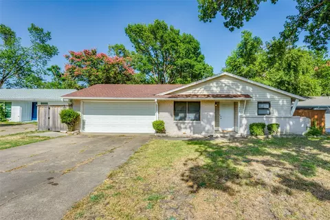 1408 W Shore Dr, Richardson, TX 75080