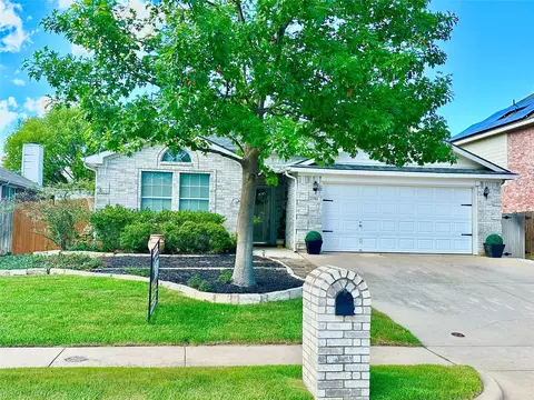 2701 Bissonet Dr, Denton, TX 76210