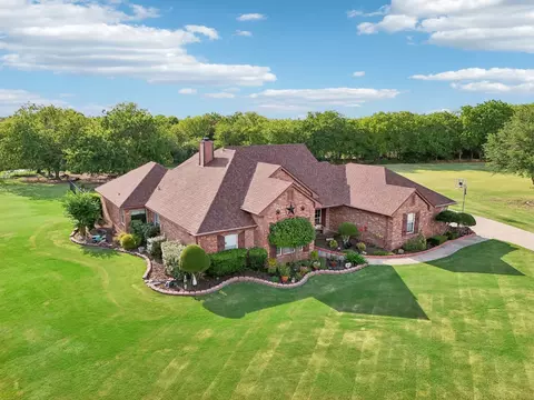 10171 W Clover Ln, Forney, TX 75126
