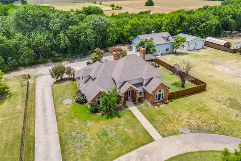 1224 Redden Rd, Van Alstyne, TX 75495