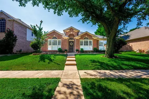 1204 Bedford Ln, Lewisville, TX 75077
