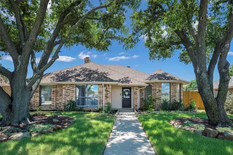 1938 Clearwater Trl, Carrollton, TX 75010