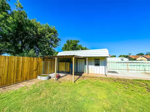 Exterior - 607 N 5th St, Haskell, TX 79521 photo 10 of 11
