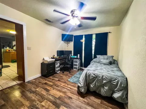 Bedroom - 607 N 5th St, Haskell, TX 79521 photo 1 of 8