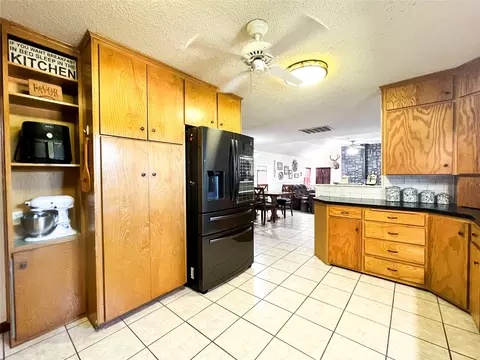 Kitchen - 607 N 5th St, Haskell, TX 79521 photo 5 of 5