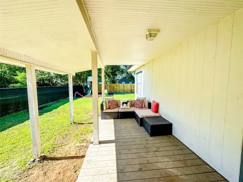 Exterior - 607 N 5th St, Haskell, TX 79521 photo 6 of 11