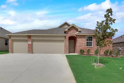 113 Lakeway Ln, Justin, TX 76247