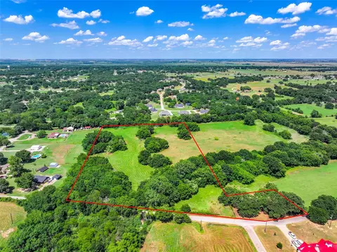 695 Harlan Rd, Combine, TX 75159