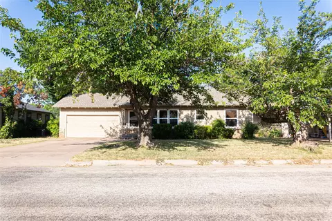325 Woodlawn Dr, Abilene, TX 79603