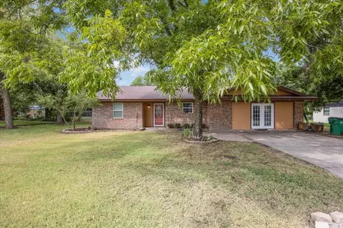 1350 N Charlotte Ave, Stephenville, TX 76401