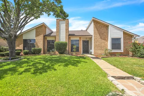 3301 Poteet Dr, Mesquite, TX 75150