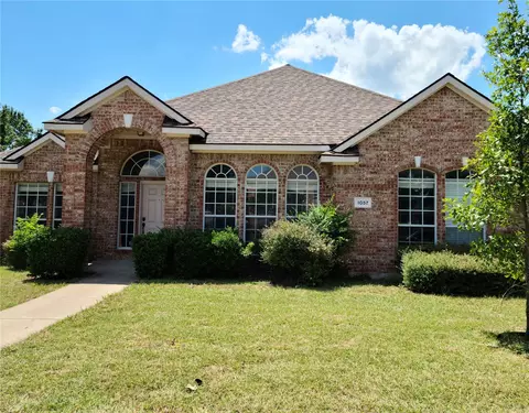 1057 Suffolk Ln, Cedar Hill, TX 75104