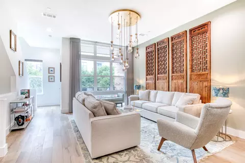 3049 Chimes St, Dallas, TX 75219
