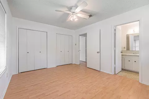 Bedroom - 104 E Locust St, Celeste, TX 75423 photo 4 of 5
