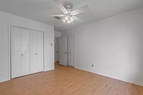 Bedroom - 104 E Locust St, Celeste, TX 75423 photo 2 of 5