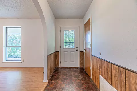 Entry Way - 104 E Locust St, Celeste, TX 75423 photo 1 of 2