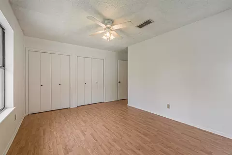 Bedroom - 104 E Locust St, Celeste, TX 75423 photo 5 of 5