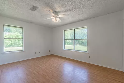 Bedroom - 104 E Locust St, Celeste, TX 75423 photo 3 of 5