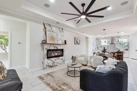 606 Tahiti Ln, Tool, TX 75143