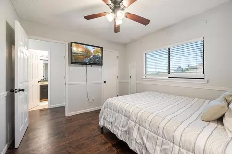Bedroom - 204 Laurel Ln, Euless, TX 76039 photo 8 of 8