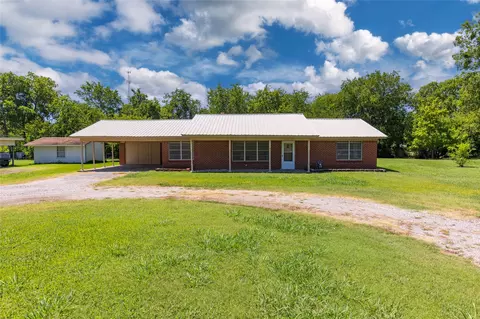 102 Oak St, Lone Oak, TX 75453