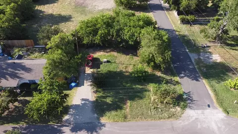 229 E 7th St, Anna, TX 75409 photo 3