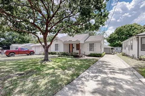 4030 Dutton Dr, Dallas, TX 75211