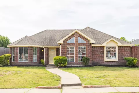 2700 Dandelion Ln, Rowlett, TX 75089