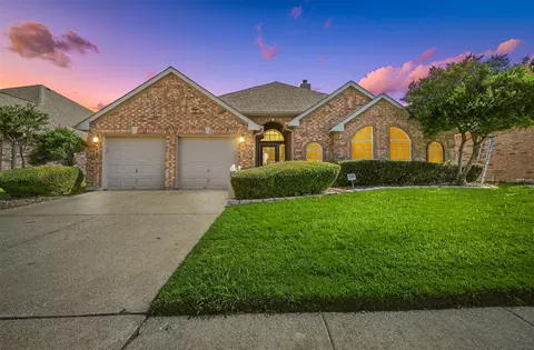 309 Jennifer Ln, Arlington, TX 76002