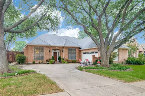 2902 Persimmon Pl, Rowlett, TX 75088