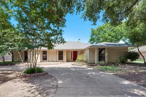 2506 Saint Andrews Dr, Ennis, TX 75119