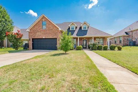 1010 Braydan Dr, Reno, TX 75462