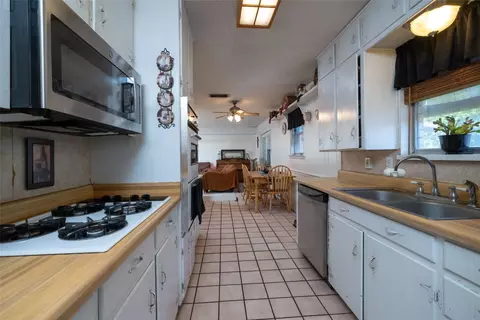 1129 Irwin Dr, Hurst, TX 76053 photo 15