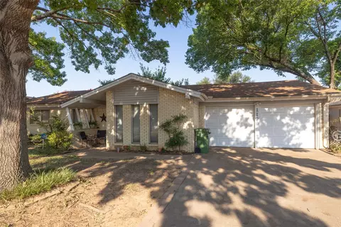 1129 Irwin Dr, Hurst, TX 76053 photo 1