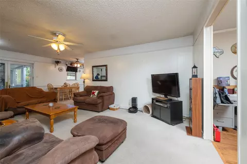1129 Irwin Dr, Hurst, TX 76053 photo 6